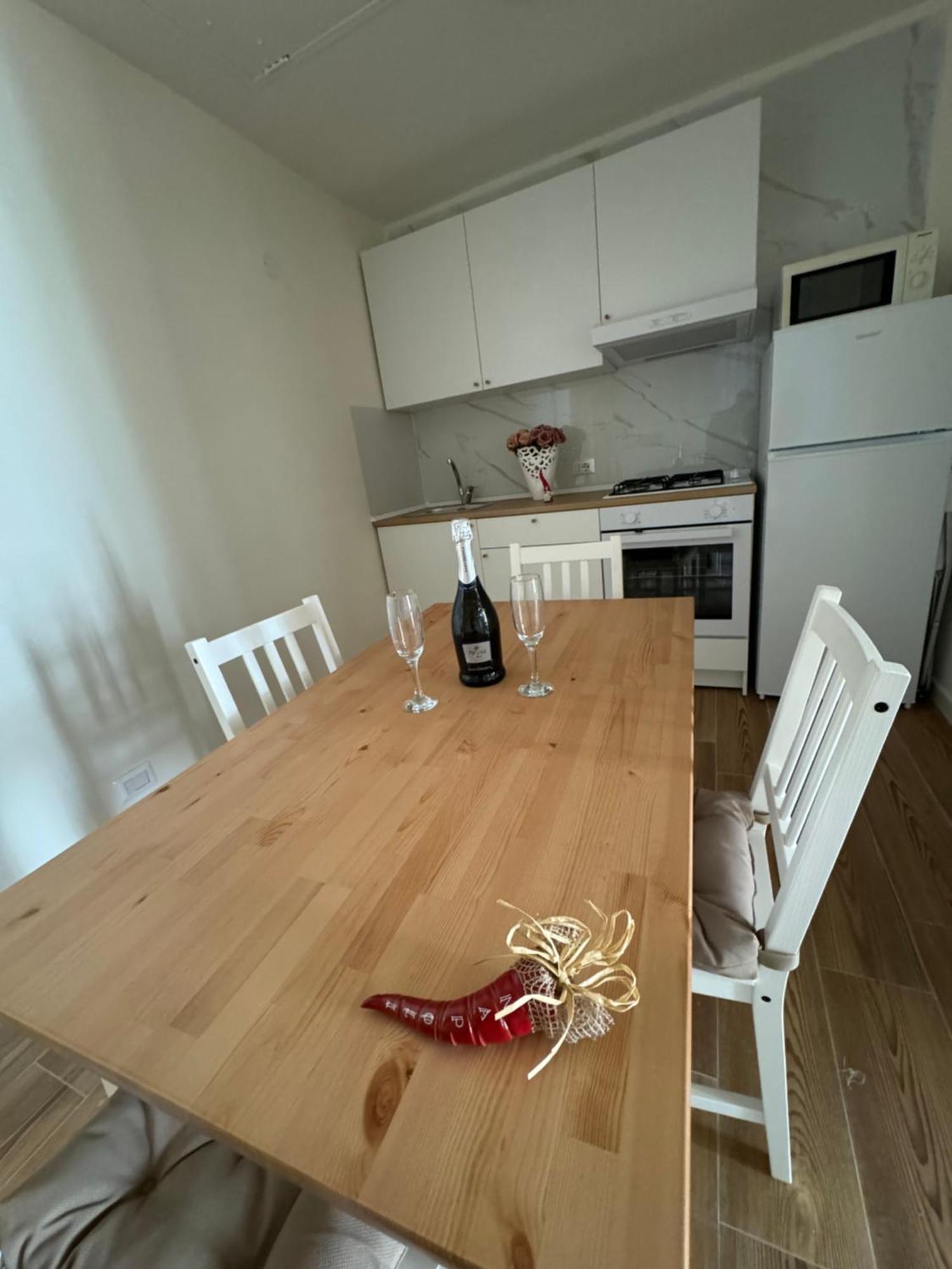 La Dimora Di Cinzia Appartement Napels Buitenkant foto