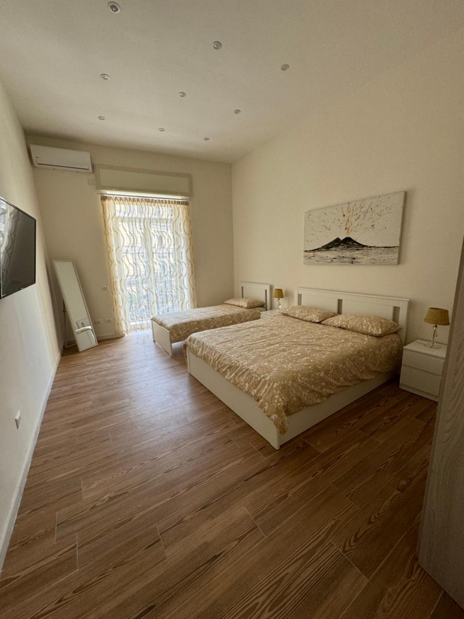 La Dimora Di Cinzia Appartement Napels Buitenkant foto